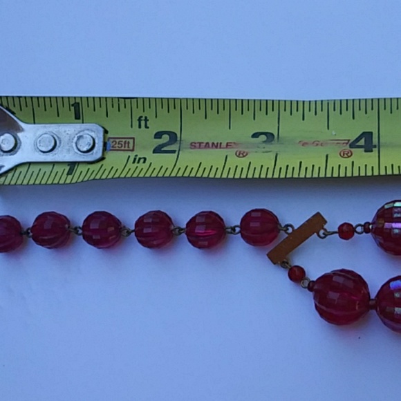 VINTAGE RED IRRADESENT NECKLACE & MATCHING EARRING - Picture 7 of 8